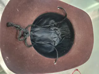 Sombrero de vaquero marrón