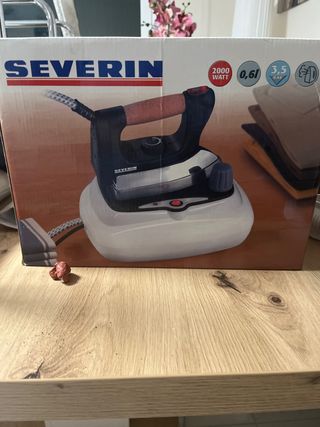 Severin Central de Planchado 2000W
