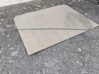 Luna trasera Seat 600