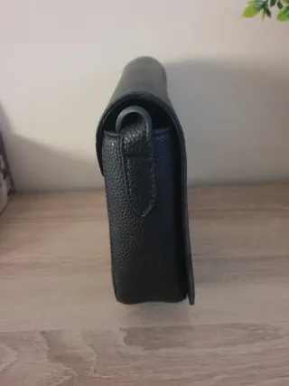 Bolso Armani Exchange Negro Tachuelas