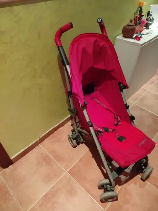 Silla de paseo bebé color fucsia