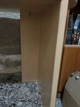 Escritorio, leja y cabezal para habitación