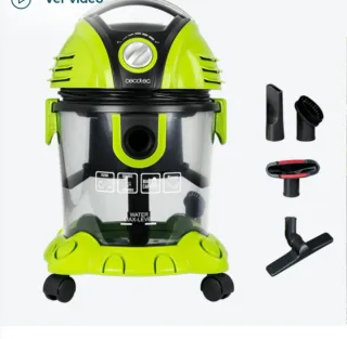 Aspiradora Cecotec con accesorios