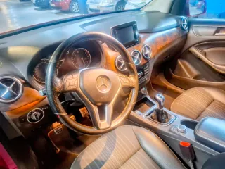 MERCEDES BENZ CLASE B 180 BLUE 122cv