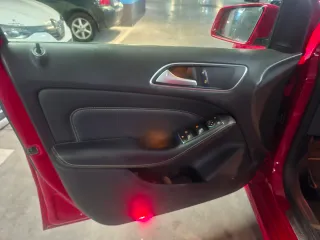 MERCEDES BENZ CLASE B 180 BLUE 122cv