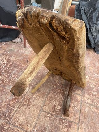 Mesa rústica de matanza de madera