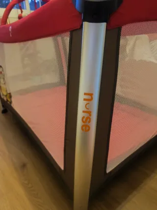 Cuna de viaje plegable