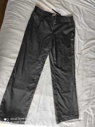 Pantalón de chándal Reebok negro talla L.