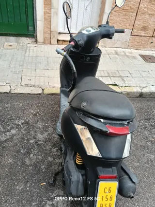Piaggio 50 Scooter Negra