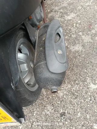 Piaggio 50 Scooter Negra