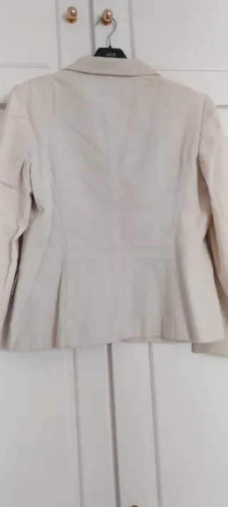 Chaqueta FORMUL@ JOVEN blanca