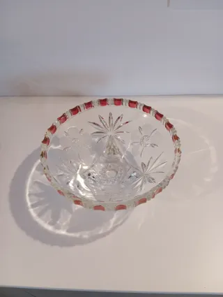 Porta frutta in vetro con bordo rosso