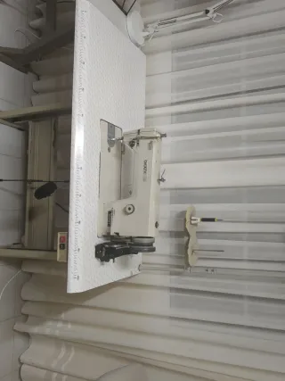 Máquina de coser industrial Brother Monofásica.