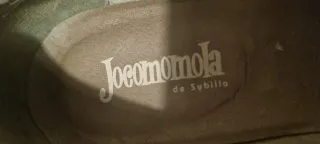 Zapatos de tacón Jocomomola ante beige