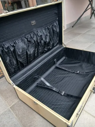 Valigia Prada Pergamena Vintage