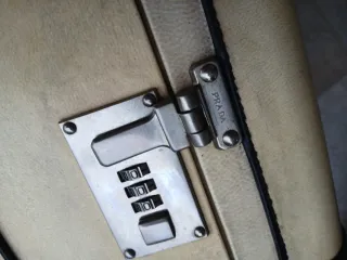 Valigia Prada Pergamena Vintage