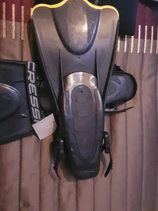 Aletas de buceo Cressi Talla L/XL. Rondine Palau