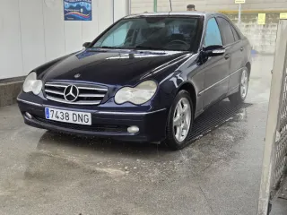 Mercedes-Benz Clase C 2003