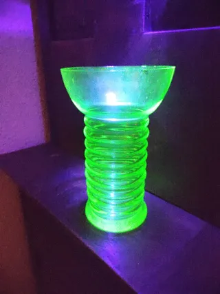 Cristal de uranio vintage