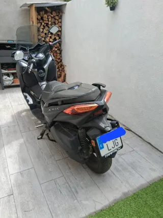 Yamaha XMAX 300 ABS Techmax Negra/Gris