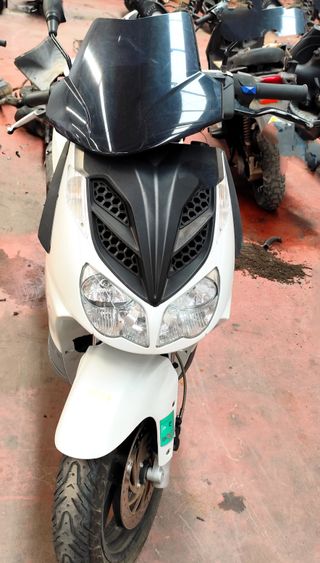 Derbi Rambla - Aprilia Sport City Scooter