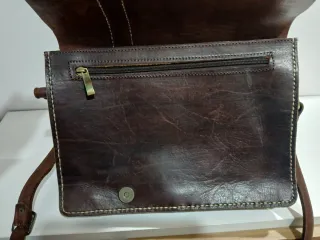 Bolso artesanal cuero marrón