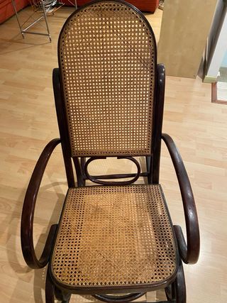 Mecedora antigua. Balancí