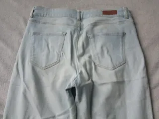 Vaqueros Massimo Dutti Azul Claro