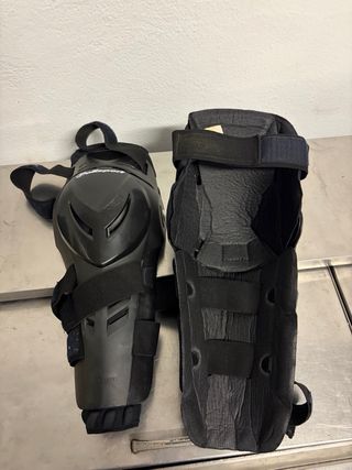 Rodilleras Enduro Motocross Polisport