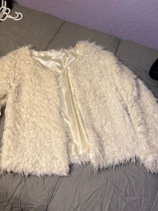 Chaqueta de pelo blanca