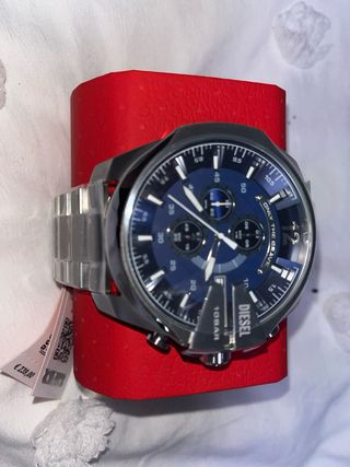 Reloj Diesel color plata con esfera azul