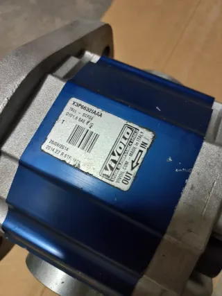Bomba hidráulica VIVOLO X3P66321AAA