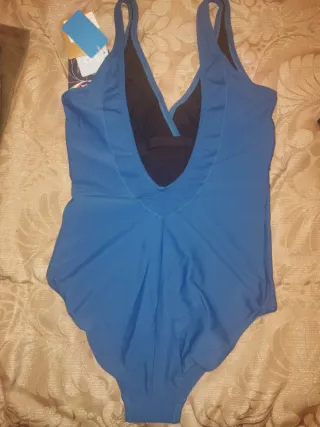 Bañador mujer azul. Talla 42. Copa C.