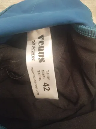 Bañador mujer azul. Talla 42. Copa C.