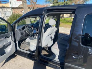 Volkswagen Caddy 2010