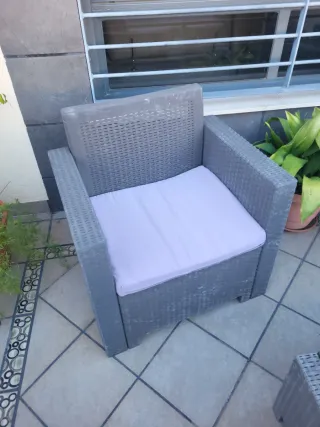 Conjunto Muebles Terraza Gris y Lila