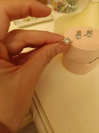 Anillo Tous Oro Blanco con zafiro y diamantes