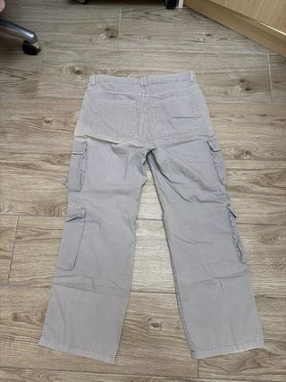 Pantalones cargo C&A grises talla M