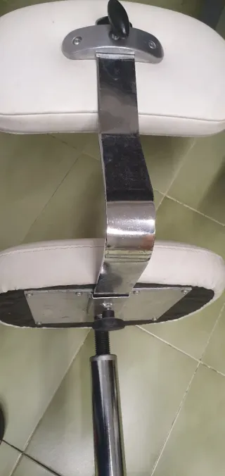 Taburete giratorio blanco