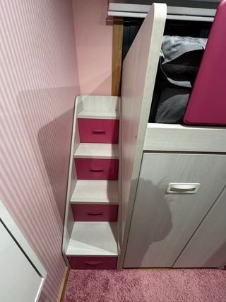 Cama tren con armario y cajones