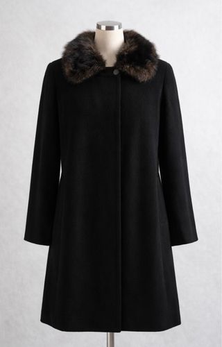 Abrigo Talla 48 con cuello pelo