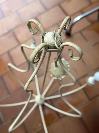 Lámpara de forja beige