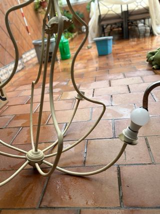 Lámpara de forja beige