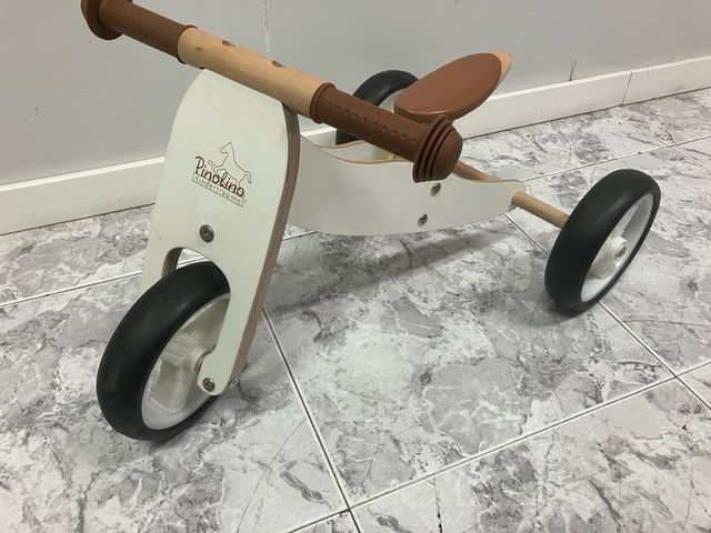 Triciclo infantil madera blanco Y bici equilibrio.