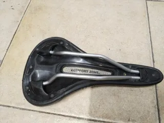 Sillín de bicicleta negro SL8