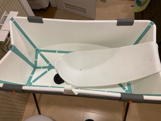 Bañera plegable con soporte