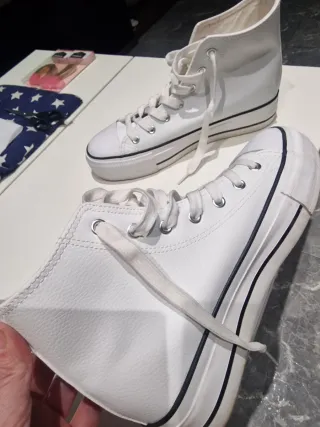 Bambas polipiel tipo Converse(solo puestas una vez