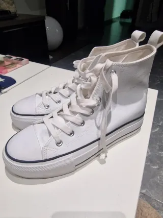 Bambas polipiel tipo Converse(solo puestas una vez