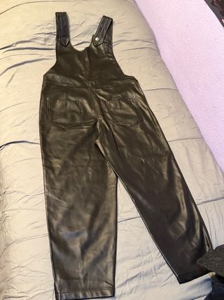 Peto Zara efecto piel negro