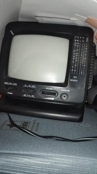 Televisor portátil 5.5 color negro